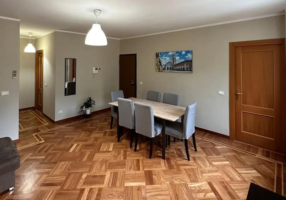 Nicola Apartment Lucca 0*,